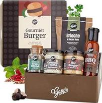 "Gepp's Delicatessen" mėsainių dėžutės dovanų rinkinys su geriausiais barbekiu ir BBQ padažais, Teksaso BBQ trintuvu ir brioche, dovanų idėja tėčiui, draugui ir vyrui kepsnių ir mėsainių vakarų proga.