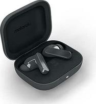 "Motorola Moto Buds Bass" ("Bluetooth 5.3", "Hi-Res" garsas, "CrystalTalk AI", aktyvus triukšmo slopinimas iki 50 dB, iki 43 valandų veikianti baterija (dėkle), 3 krypčių mikrofono sistema, atsparus vandeniui) Tamsus šešėlis