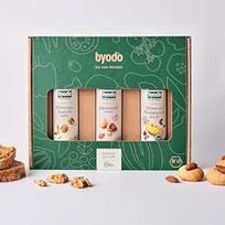 "Byodo" dovanų rinkinys "Organic Enjoyment Oils" - graikinių riešutų aliejus, migdolų aliejus ir Štirijos moliūgų sėklų aliejus, 100 % ekologiški ingredientai, šalto spaudimo ir aromatingas, delikatesinė dovanų dėžutė žinovams ir ypatingiems žmonėms
