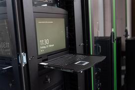 Digitus 19" LCD KVM Console, 16-Port VGA, german Keyboard