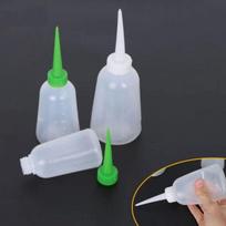 100 ml buteliukas su aplikatoriumi - talpykla skysčiams dozuoti