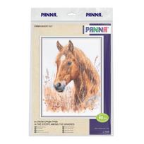 PANNA siuvinėjimo rinkinys kryželiu „Stepėje tarp žolių“ 26,5x33 cm