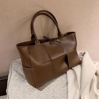 new trendy fashion shoulder bag portable woven tote bag Internet celebrity niche designer large capacity bag