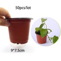 50 vnt. plastikiniai vazonai, vazonai, vazonai, talpyklos. 9cm
