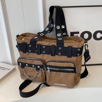 Women Rivet Crossbody Bag with Chain Canvas Gothic Satchel Bag Zipper Closure Punk Style Sling Bag Rock Girls Daily Bag juoda