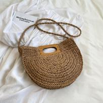 Yogodlns Minimalistinės šiaudinės moteriškos vasaros pusmėnulio paplūdimio rankinės, rotango, rankų darbo rištos rankenos skersinis krepšys 33x6x27.5cm chaki