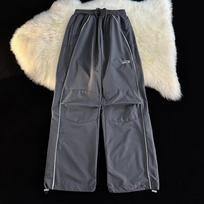 Amerikietiškos vyrų laisvalaikio sportinės kelnės Baggy Cargo Kelnės plačios kojos Streetwear sportiniai kelnės Techwear korėjietiškos Y2K kelnės Drabužiai Vyrai M pilka