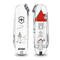 VICTORINOX Classic SD Idealiai tinka lauko ekstremalioms situacijoms ir nelaimėms Šis kompaktiškas įrankis turi plokščiagalvį, nagų krapštuką ir 7 kitus Puiki dovana bet kam, ieškančiam