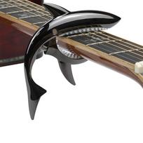 Universalus cinko lydinio gitaros Capo Shark Shape greito keitimo gnybtas gitaros Ukulele derinimui juoda
