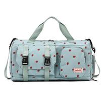 Portable strawberry travel bag Large capacity duffel bag Dry and wet separation fitness bag Independent shoe compartment Storage maternity bag žalia