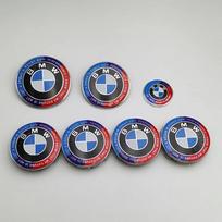 7 vnt. BMW emblemos rinkinys 82 mm 74 mm 45 mm 56 mm 68 mm Automobilio priekinio dangčio logotipas Galinės bagažinės ženklelis Ratų centrinių dangtelių lipdukas ant vairo 82 74 56x4 45