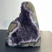 1 vnt. Natūralus ametisto kristalų geodas Kvarco žali kristalai Gydomoji akmens rūda Mineralas Namų dekoras Violetinis gausybės ragas Feng Shui akmuo 900-1100G