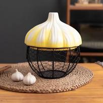 Ginger Garlic Storage Box Cute Funny Garlic Basket with Lid Hollow Breathable Ceramic Iron Egg Basket Kitchen Decorative Ornaments Cute Dinnerware S violetinė