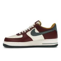 Nike Air Force 1 Tamsiai komandinės raudonos spalvos, vintažinės žalios spalvos vyriški kedai HQ3612-113 EU 43 tamsiai raudona spalva/žalia