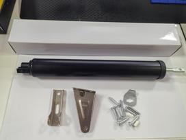 Automatinis tylus pneumatinis durų pritraukiklis medinėms durims juoda