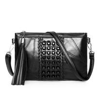 Natūralios odos moteriškos rankinės „Rivet Clutch“ moteriškas pečių krepšys Dizainerinės rankinės „Tassel Crossbody“ krepšys mergaitei juoda