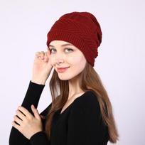 Žieminė Baotou kepurė pliušinė megzta moteriška megztinė kepurė kaklo megztinis megztas vilnonis mėnulio vėjui atsparus ausų kepuraitė OneSize raudona