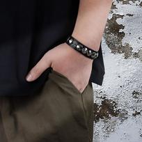 Vintažinė odinė apyrankė ant riešo Manžetė Gotiškas metalinis antblauzdžiai Paslėpta sagtelė Reguliuojamos Gotiškos Punk apyrankės Vyriški papuošalai