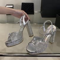 Madingi „Liyke“ elegantiški moteriški vestuviniai bateliai, seksualūs, stori apatiniai kvadratiniai pirštai, krištoliniai kalnų krištoliniai aukštakulniai, platforminės basutės, moterims, sidabrinės 35 sidabras
