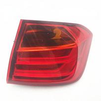 Suderinamas galinio žibinto dangtelis BMW 3 serijai (2013–2015 m) F30/F35, 316, 320Li, 318 Stabdymo šviesa. Driver Side Flat Light (Inner)