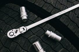 Šarnyrinė terkšlė 1/2" DP1993GU10XL