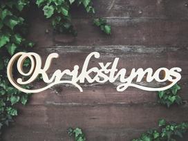 Pastatomas žodis „Krikštynos“