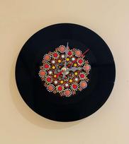 Sieninis laikrodis „Mandala“ ant senos vinilinės plokštelės