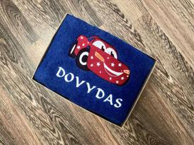 Rankšluostis: Žaibas makvynas