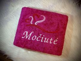 Rankšluostis: Močiutė