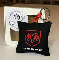 DODGE auto/raktų pakabukas