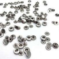 Metalinės spaudės ALFA 10 mm siuvimui, avalynei ir drabužiams, 720 vnt., nikelio/sidabrinė