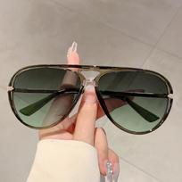 Vintage Big Frame Pilot Sunglasses Women For Men Sun Glasses Luxury Brand Designer Popular Punk Metal Outdoor Eyewear UV400 As the photo