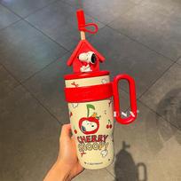 „Snoopy New Doll“ izoliacijos puodelis, kūrybingas ledo baro puodelis, nešiojamas, su rankena, lauko sportinis vandens puodelis, vyrų ir moterų studentų puodelis 800ml raudona