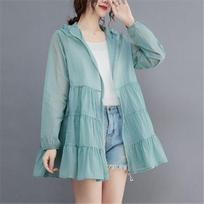 Summer Thin Windbreaker Sunscreen Clothes Mid-Long Female Breathable Shirt Oversize Jacket With Hooded Female Outerwear M šviesiai mėlyna spalva