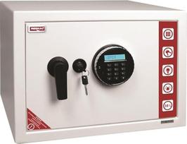 RESKAL 38,5 l talpos seifas su elektroniniu kodu, avariniu raktu ir pavojaus signalu - 2 užraktai, 20 mm vidinis apšvietimas, vientisas plienas - atsparus korozijai, skystųjų kristalų ekranas - matmenys 310 x 430 x 375 mm