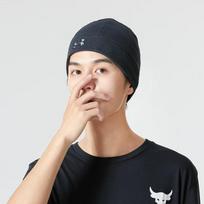 Under Armour Vyriška žieminė treniruočių kepurė OSFA juoda