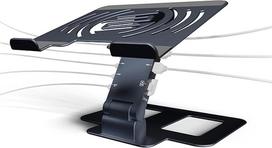 "Reloop Stand Hub Pro" nešiojamojo kompiuterio stovas ir "10-in-1" multimedijos koncentratorius su maitinimo tiekimo funkcija
