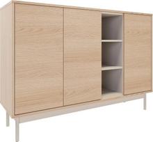 "Selsey" trijų durų komoda - 138 cm pločio, "Lindberg" ąžuolas ir kašmyras, komodos ir bufetai, moderni komoda su metalinėmis kojelėmis, idealiai tinka svetainei ir miegamajam