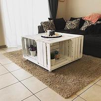 "Shabby Chic" kavos staliukas, pagamintas iš baltų obuolių dėžių ant ratukų - vaisių dėžių stalas Vyno dėžės be stiklo viršaus 81 x 81 x 44 cm