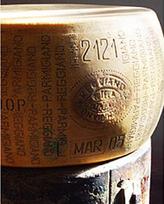 1 kg Parmigiano Reggiano DOP Stravecchio 36 mėnesių geriausio parmezano pasaulyje nugalėtojas