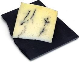 Avių sūris su juodaisiais trumais 250 g Curado kietasis sūris iš Ispanijos, 5-6 mėnesius brandintas, iš pasterizuoto avių pieno, vakuumuotas