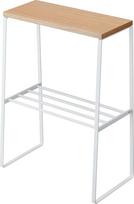 YAMAZAKI 4382 "Tosca" minimalistinis šoninis staliukas, baltas, plienas/mediena, 42 x 22 x 56,5 cm