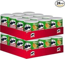 "Pringles Sour Cream & Onion" (2 x 12 x 40 g) - nepakartojami klasikiniai užkandžiai patogioje skardinėje - traškūs traškučiai su grietinės ir svogūnų skoniu - "Pop Play". Valgykite.