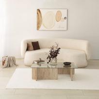 Elegantiškas kavos staliukas, travertino spalvos, 105 x 30 x 65 cm, 100 % stiklo viršus ir melaminu dengta medžio drožlių plokštė, stilingas marmuro dizainas, skirtas modernioms gyvenamosioms erdvėms