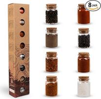 Simple Wood BBQ grilio prieskonių rinkinys su 8 grilio prieskoniais 8 x 25 g gražiame kamštiniame stikle