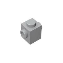 1 vnt. pastatų blokai 47905 plyta, modifikuota 1 x 1 su smeigėmis iš 2 pusių, priešais masinį modulinį GBC žaislą, skirtą aukštųjų technologijų MOC rinkiniui