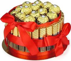 "Ferrero Rocher" ir "Merci" šokoladinis tortas - šokolado dovana - saldainių dėžutė, puikiai tinkanti daugeliui progų - padėkos dovanos - dovanų krepšelis moterims