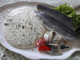 "Klaassen Bismarck" filė krapų grietinėlėje, marinuota silkė (be odos), grietinėlės, krapų ir citrinos padažas, 1000 g