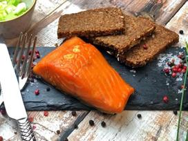 Stremel lašiša Rūkyta natūrali per "Finest Bookwood" Karštai rūkyta / rūkyta Stremel lašiša Apie 150g