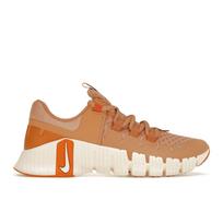 Nike Free Metcon 5 Gintaro rudumo Stovyklavietės oranžinės spalvos moteriški sportbačiai Guava-Ice Monarch DV3950-200 38.5